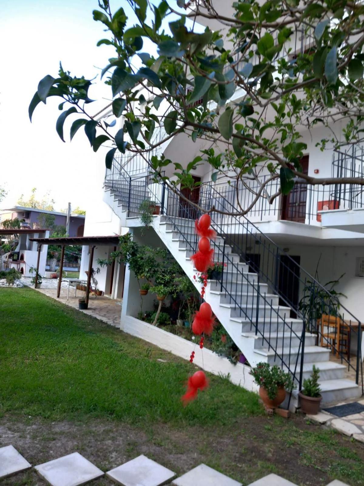 Mourkos-apartments *